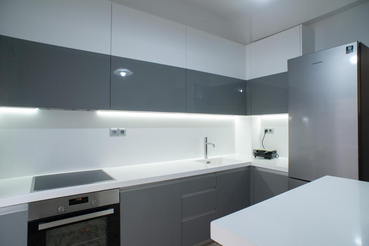 Modern-Lux Central 1 Bedroom Condo アテネ エクステリア 写真