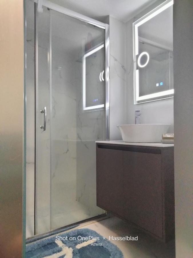 Modern-Lux Central 1 Bedroom Condo アテネ エクステリア 写真
